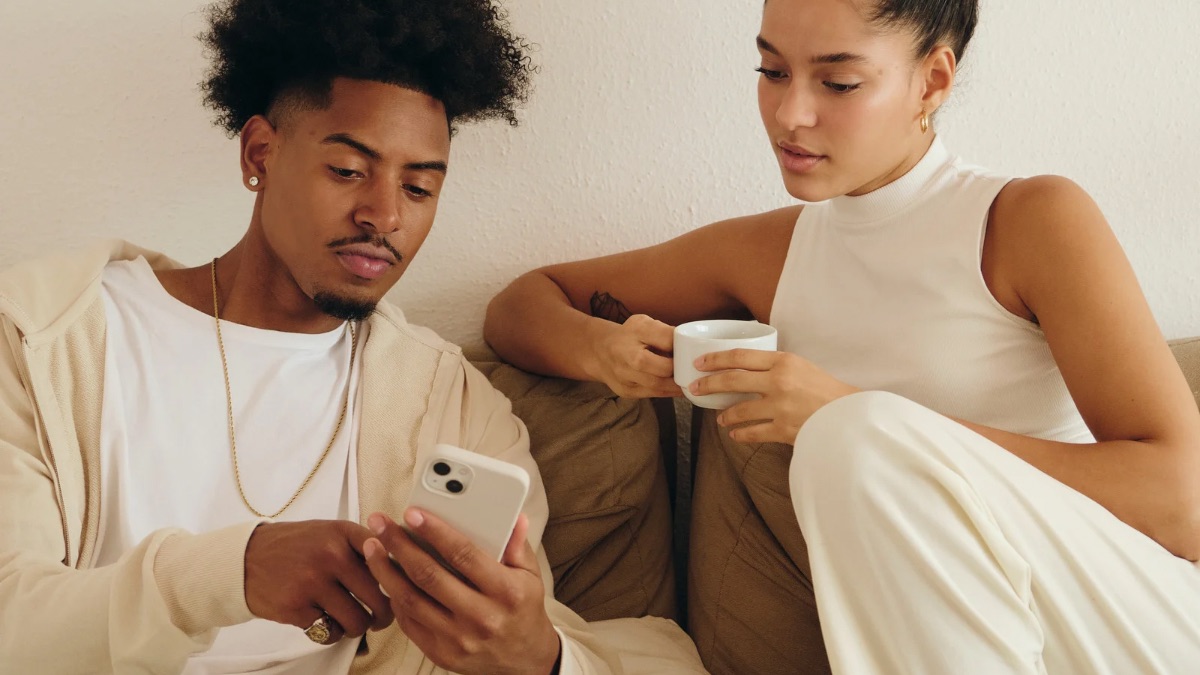 Jak rozpoznać prawdziwy Samsung S22 od podróbki?