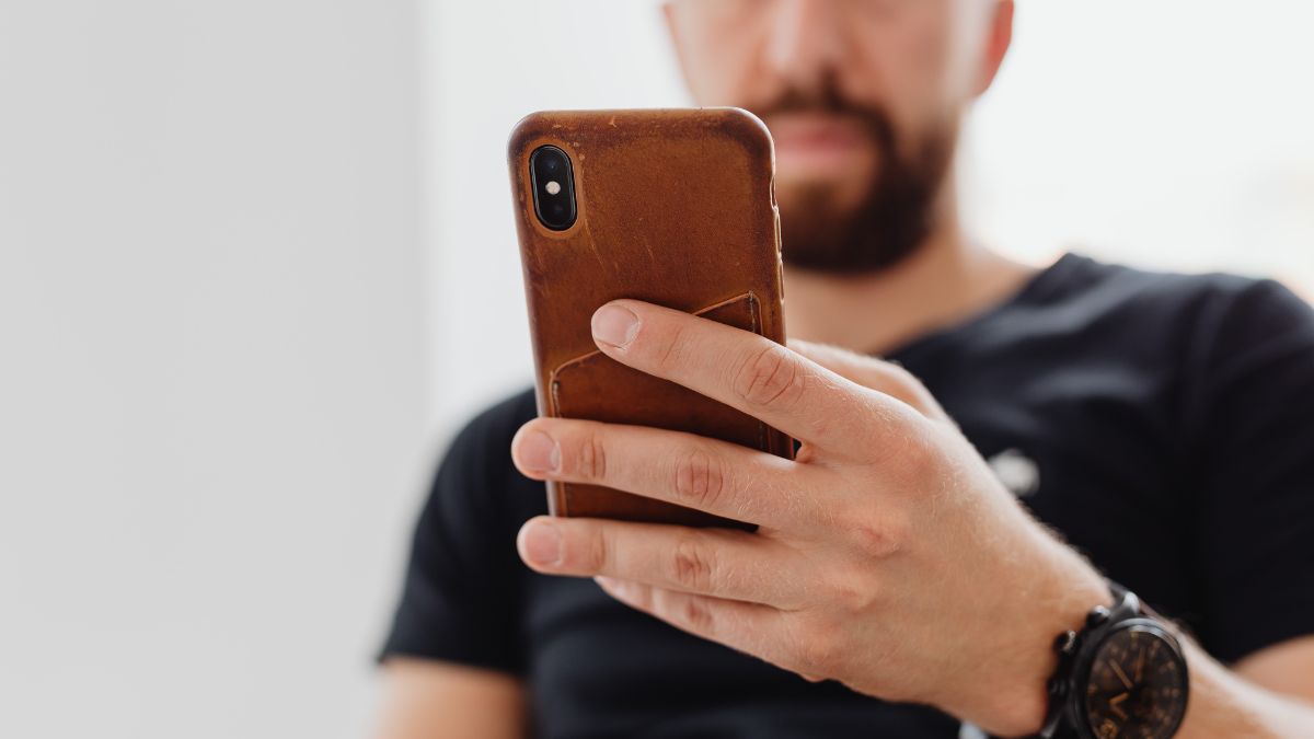 Prosta metoda na odnalezienie ukrytych plików na smartfonie